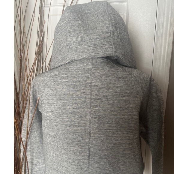 New SoulCycle x Lululemon Warrior Zip Hoodie Gray Size 8 Medium Cycle Yoga - Picture 13 of 16
